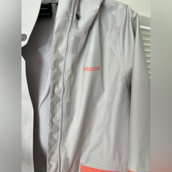 **sold elsewhere** Marmot Wend Goretex long jacket, grey and peach, size medium - Picture 8 of 17